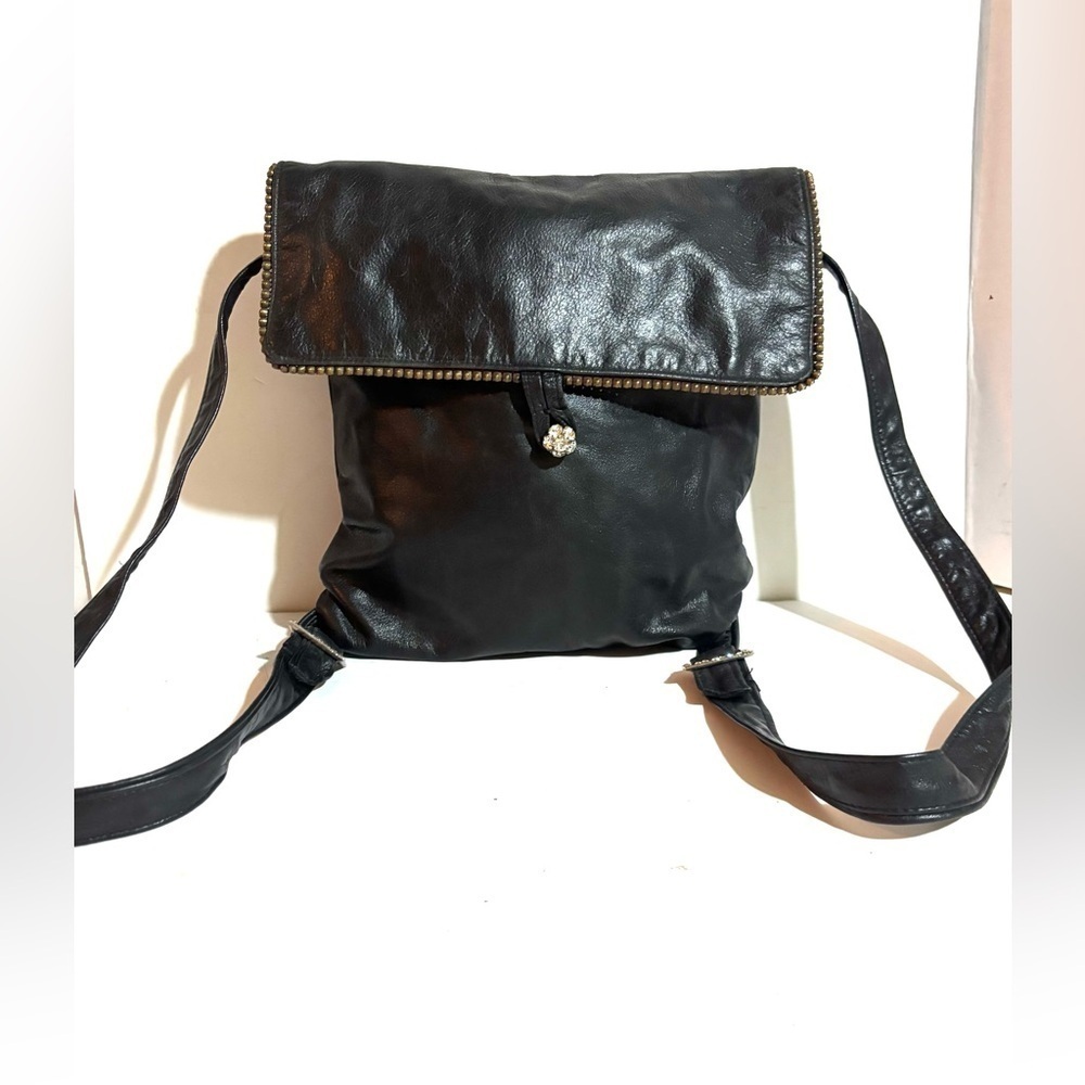 Sandra leal Elegant Black Leather Backpack